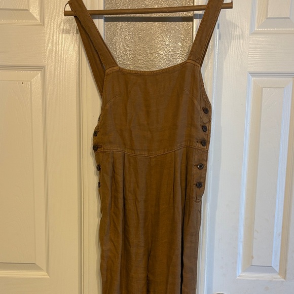 American Eagle Outfitters Pants - Brown Sleeveless Button-Detail Romper